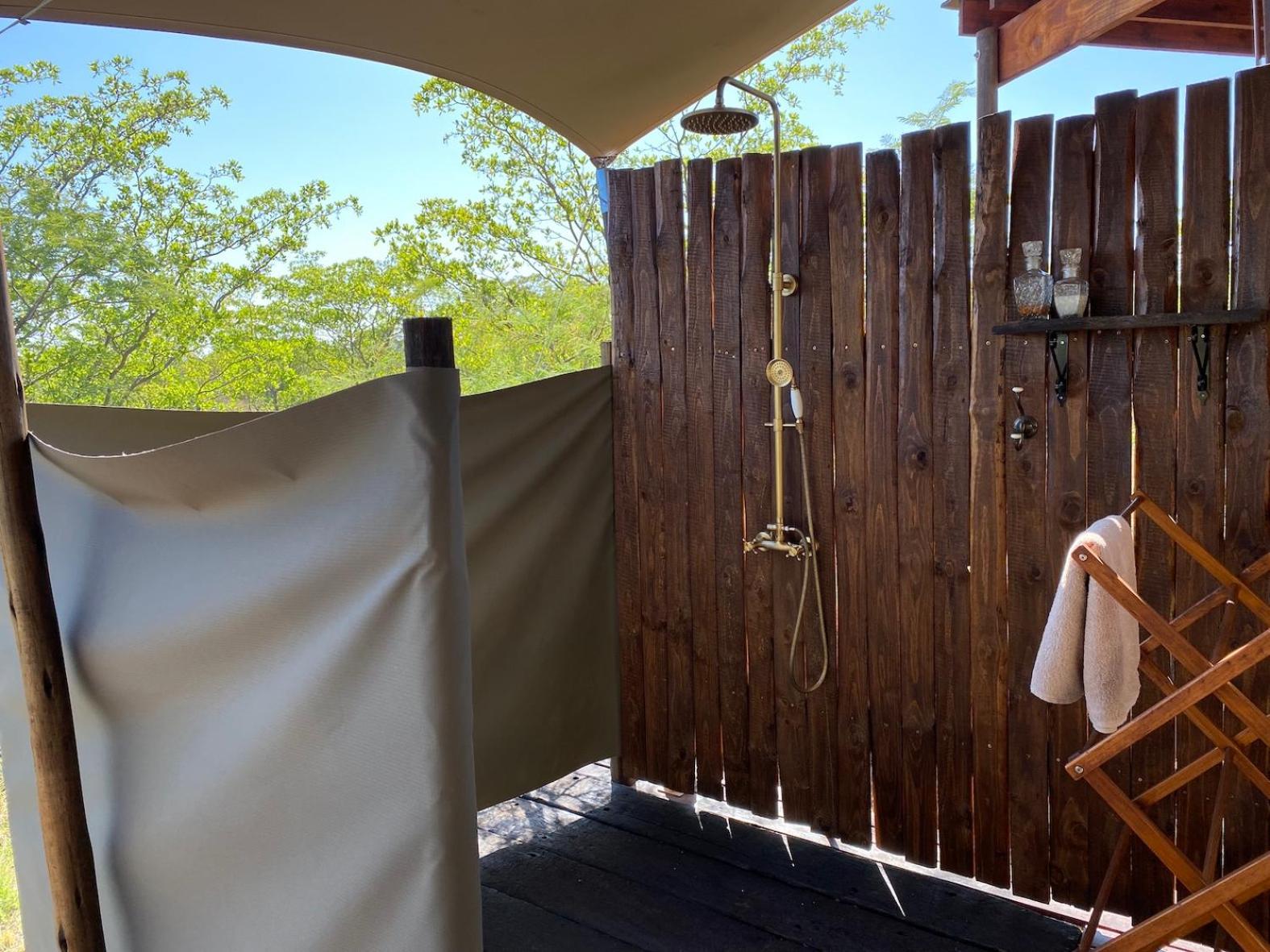 Out In Africa Wildlife Lodge ハマンスクラール エクステリア 写真